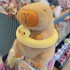 PELUCHE CAPYBARA VACACIONES - con manta - Mundo Chulo