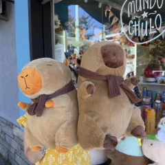 PELUCHE CAPYBARA bufanda - con manta - comprar online