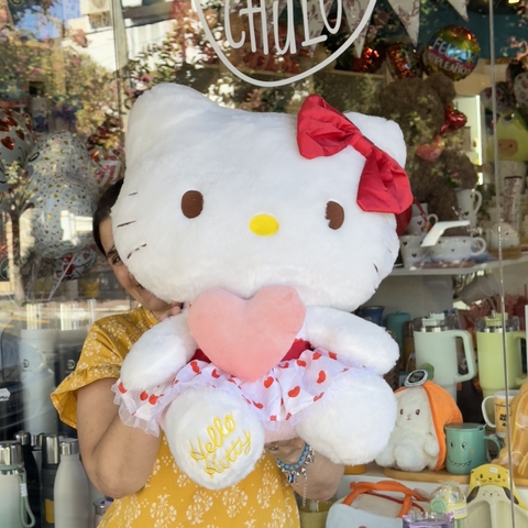PELUCHE KITTY con corazon 60cm - comprar online
