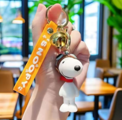 LLAVERO SILICONA - Snoopy - comprar online