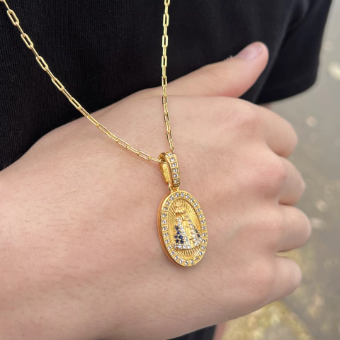 CORRENTE CARTIE 2MM + PINGENTE N.SENHORA OVAL CRAVEJADA AZUL - 1,5x2,5CM