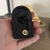 BRINCO REDONDO CRAVEJADO C/ CRUZ CENTRAL - 1,5x1,5cm - comprar online