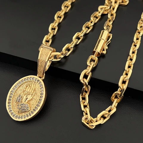 CORRENTE CADEADO 6MM + PINGENTE OVAL MÃO REZANDO TEXTURA 2,5x3CM