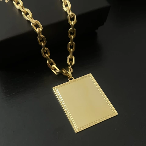 PINGENTE QUADRADO MAIOR PERSONALIZÁVEL - 3,5x4,1CM