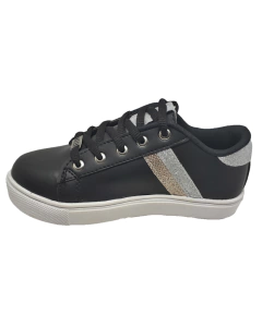 Zapatillas tachas (art. 316.2)