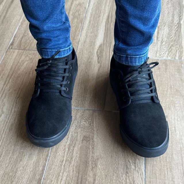 Zapatilla DENVER con cuero descarne gamuzado — imagen 10