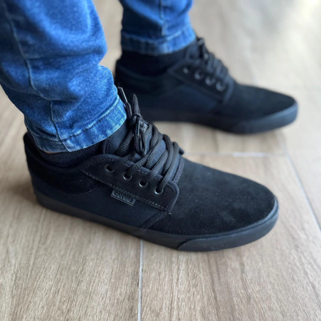 Zapatilla DENVER con cuero descarne gamuzado — imagen 7