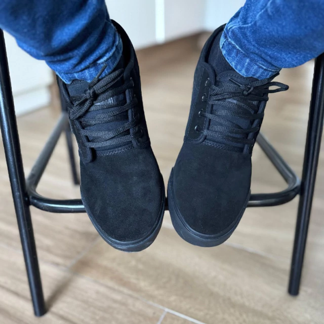 Zapatilla DENVER con cuero descarne gamuzado — imagen 9