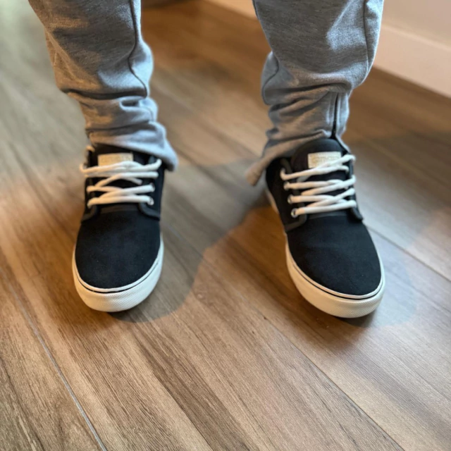 Zapatilla DENVER con cuero descarne gamuzado — imagen 5
