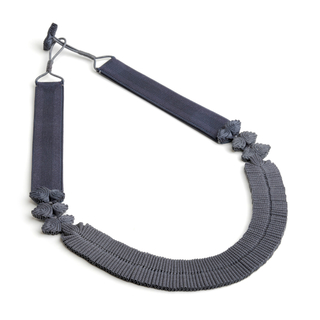 Collar Belona, Gris Plomo