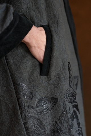 Kimono Ram, Negro