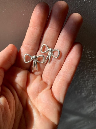 Aros Moño, Plata
