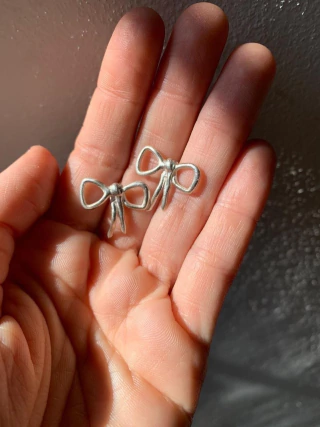 Aros Moño, Plata