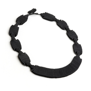 Collar Juno, Negro