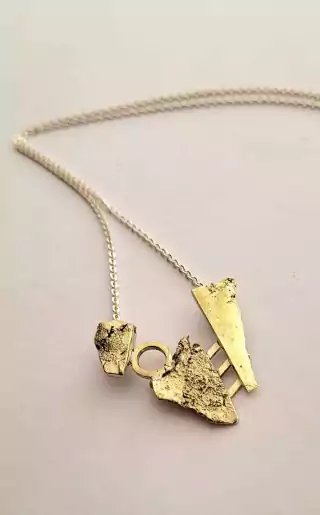 Collar, Struk