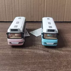Modelo de autobús escolar con luz y sonido para niños en internet