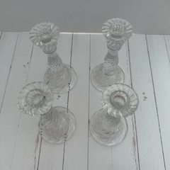 4 CANDELABROS DE VIDRIO LABRADO en internet