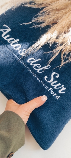 MANTAS Y PONCHOS INVIERNO - comprar online