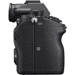 Câmera Mirrorless Sony Alpha 7III (corpo) Full frame 24.3 megapixel com gravação 4K (A7M3) - Grátis Carregador Sony BC-QZ1