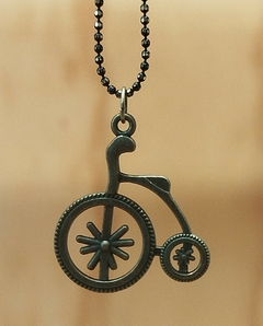 Collar imaginería bicicleta