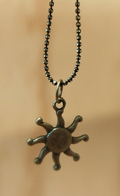 Collar imaginería sol