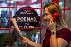 Poema por teléfono modalidad internacional