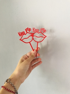 Topper Labios Kiss Me