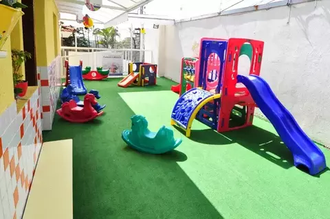 Rolo de Grama 50 mt² 15mm para Criança