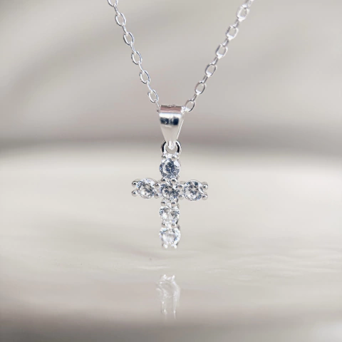 Collar The Cute Little Cross