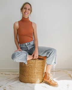 Polera Musculosa Ladrillo en internet