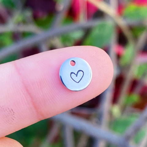 Pingente personalizado medalha M