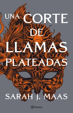 Una corte de llamas plateadas