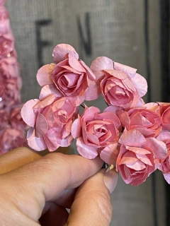 ROSAS PAPEL 3 CM x 144unidades PA76