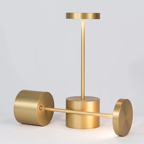 LAMPARA LED GOLD CON CABLE USB PA210