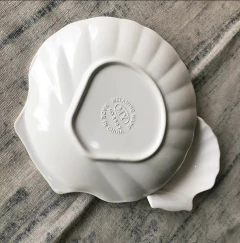 Imagen de CUENCO CARACOLA DE MELAMINA BLANCO