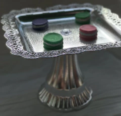 BANDEJA CON PIE 30X30X21CM X UNIDAD PA43-B-03/04 - comprar online