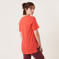 REMERA ADIKA DAMAS en internet