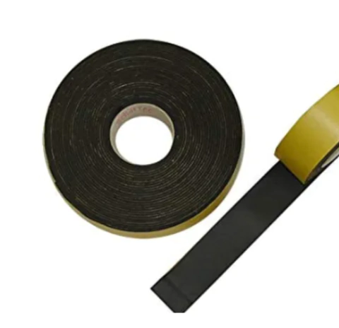 Aislacion en rollo adhesiva