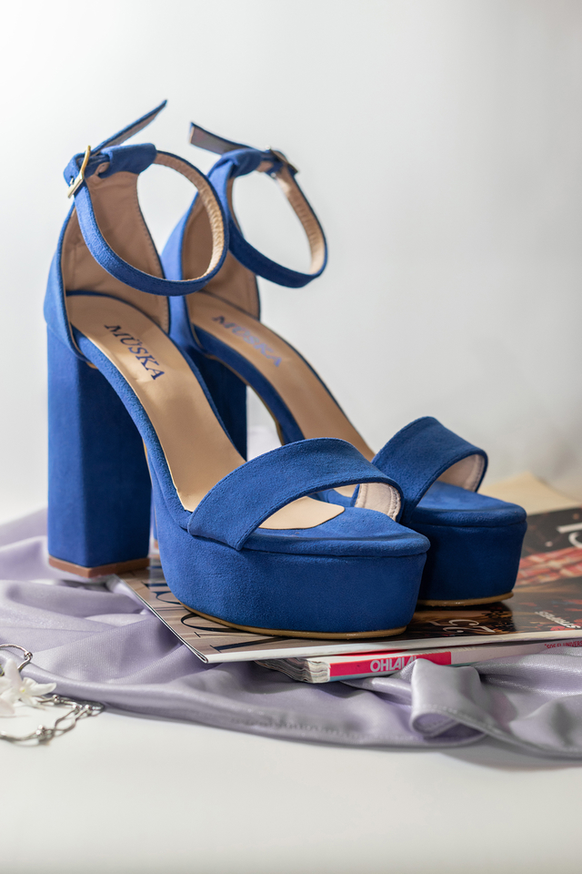 Blue suede thumbnail 2