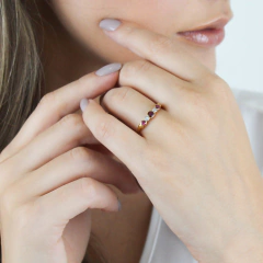 anel com rubis e diamantes