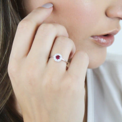 anel de ouro e rubelita