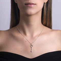 Colar com chave Tiffany