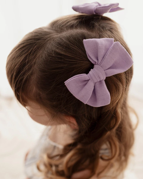 PAR DE MOÑOS ROSARIO LILA EN LINO