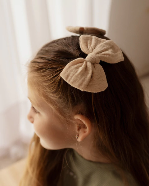 PAR DE MOÑOS ROSARIO DE GASA BEIGE - comprar online