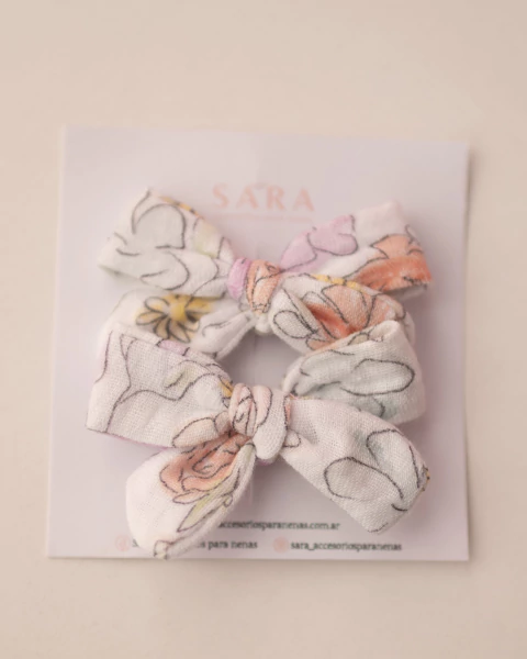 PAR DE MOÑOS MINI ROSARIO ESTAMPADO PASTEL - comprar online