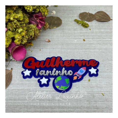 Aplique em Acrílico Placa Astronauta Colorido ( 3 peças )