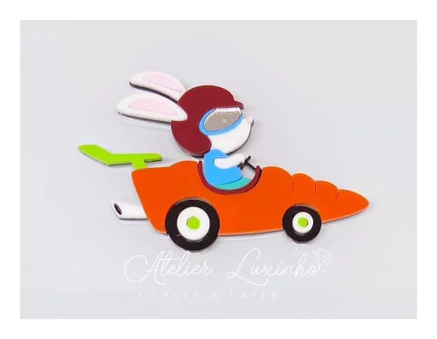 Aplique em acrílico Coelhinho no carro cenoura ( 3 peças )
