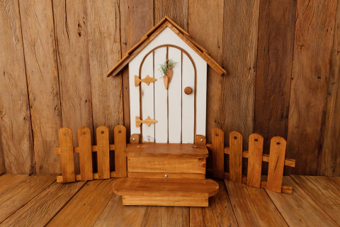 Casa com degrau e cerquinhas