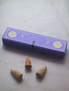 Conos de incienso - Sandalo Palo Santo - comprar online