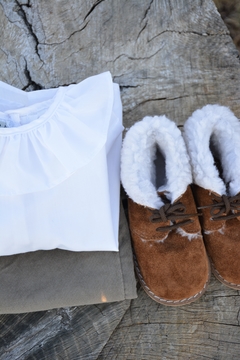 Camisa Málaga (Blanca o Crudo) en internet